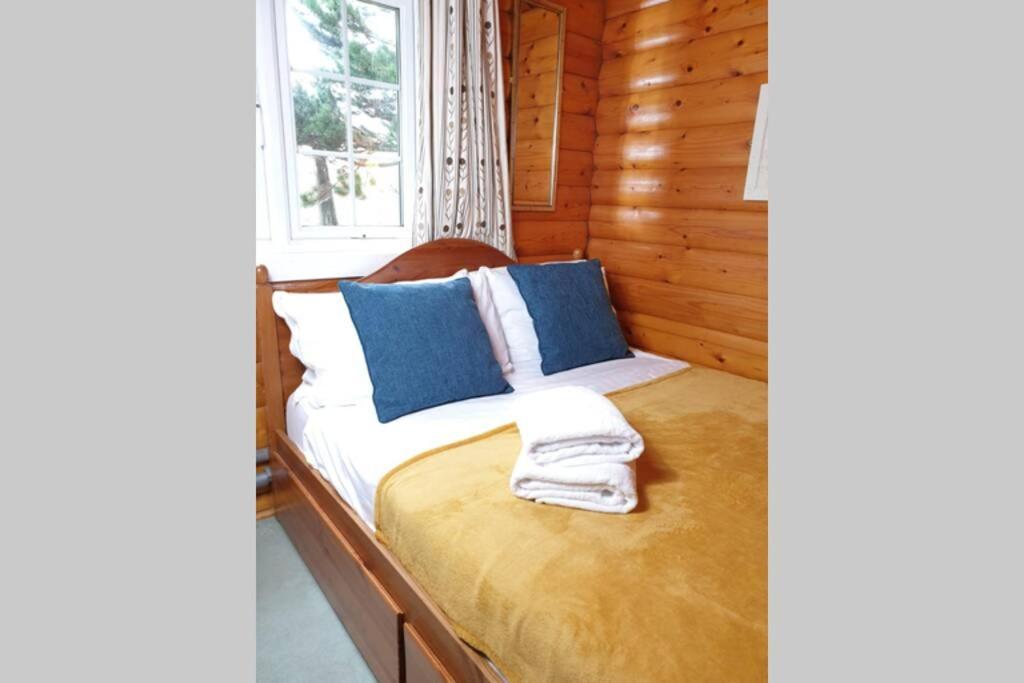 Rustic Log Cabin In Snowdonia By Seren Short Stays Trawsfynydd Kültér fotó
